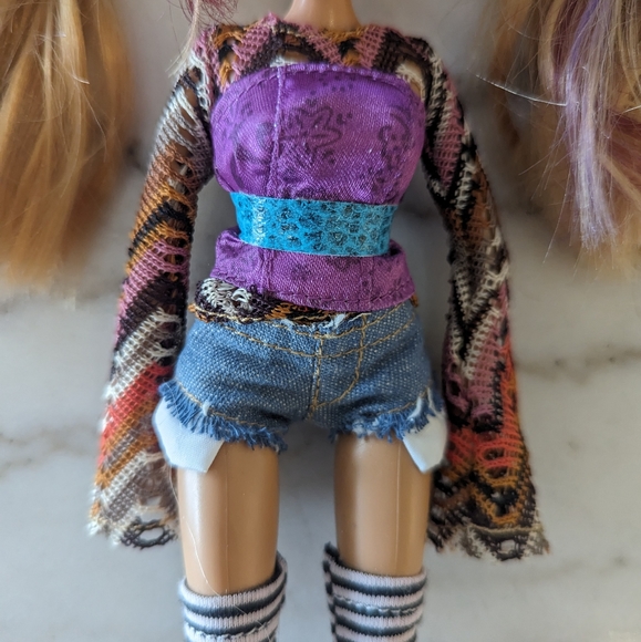 Bratz twisty style Yasmin - Picture 3 of 5